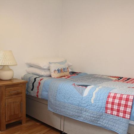 Ceol Na Mara Cottage By The Sea แนร์น ภายนอก รูปภาพ